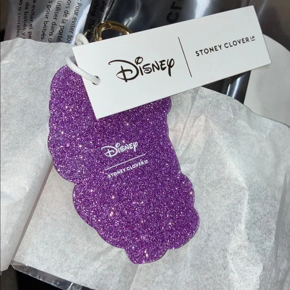 24HR DROP ⬇️ Stoney Clover X Disney Rapunzel bag charm keychain - Picture 3 of 3